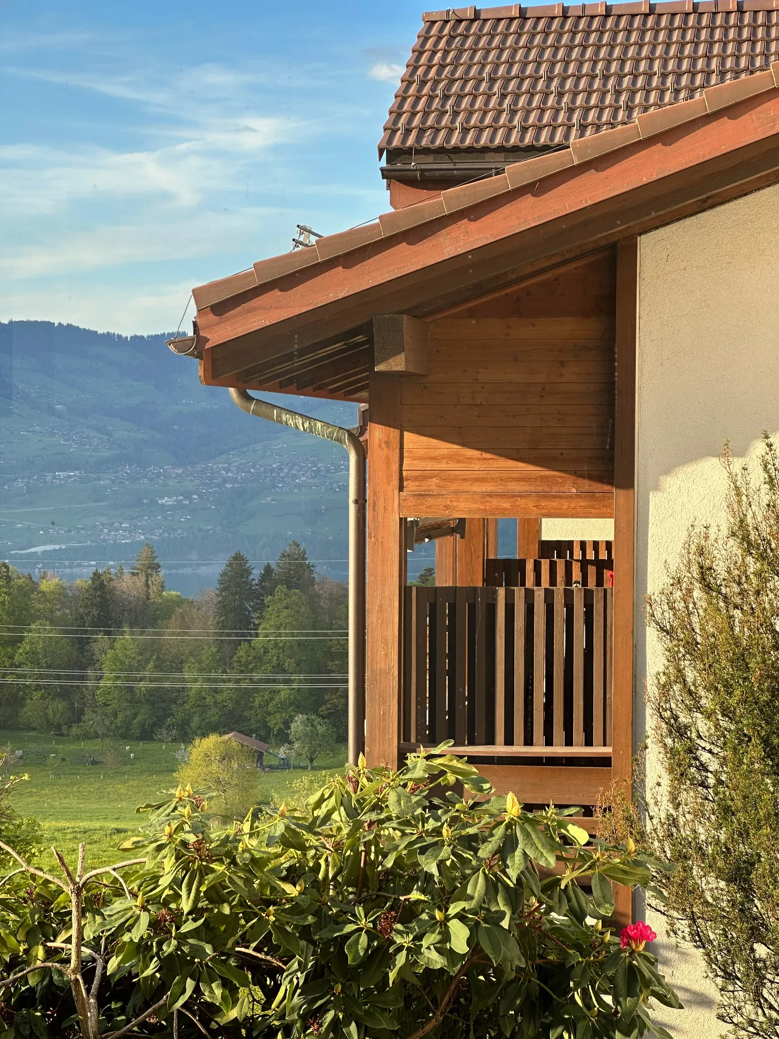 Exterior View 3